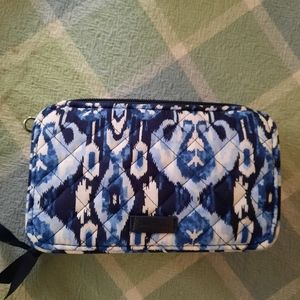 Vera Bradley All In One Crossbody Wallet in the Pattern Ikat Island